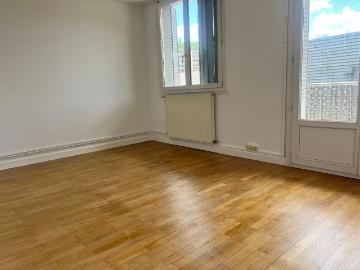Réf: GES38980008 371, 3 pièce s, STE FOY LES LYON