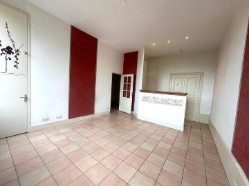 Réf: GES38150009 370, 3 pièce s, RIVE DE GIER