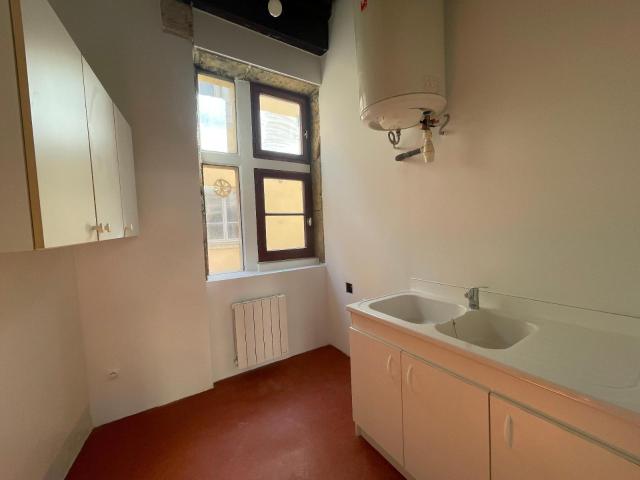 Réf: GES39030004 371, 1 pièce s, LYON
