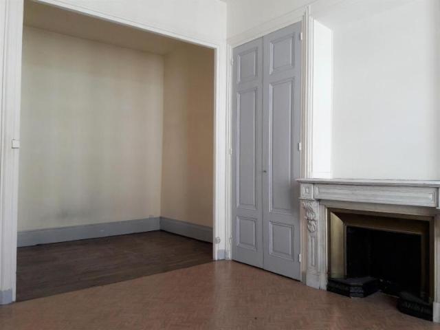 Réf: GES50770008 787, 2 pièce s, LYON