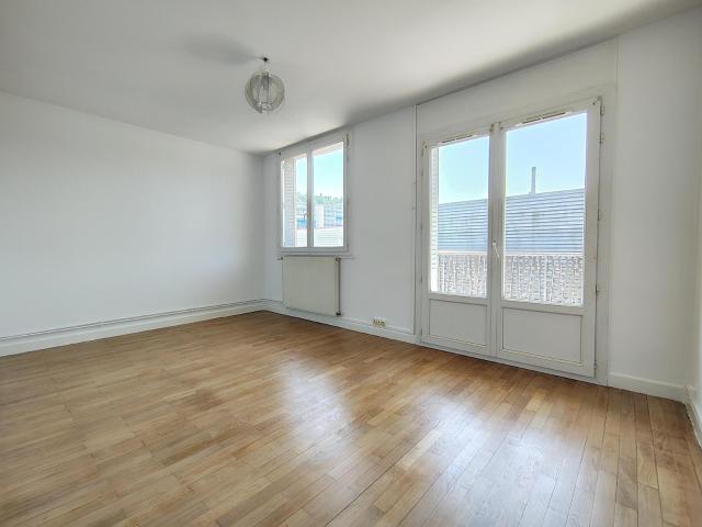 Réf: GES62660500 369, 1 pièce s, BOURG EN BRESSE