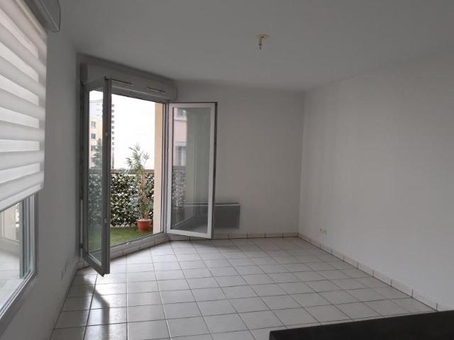 Réf: GES80620025 375, 2 pièce s, VILLEURBANNE