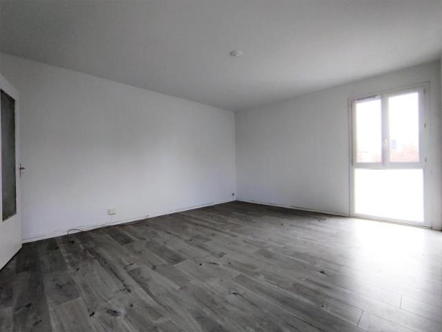 Réf: GES91400011 374, 2 pièce s, LYON