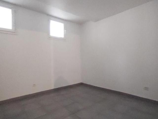 Réf: GES92740102 368, 3 pièce s, DECINES