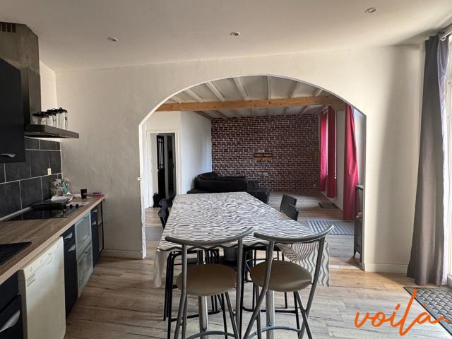 REF PETIT TRAIN5 Appartement 4 pièces avec terrasse, cours. 96m² Carcassonne