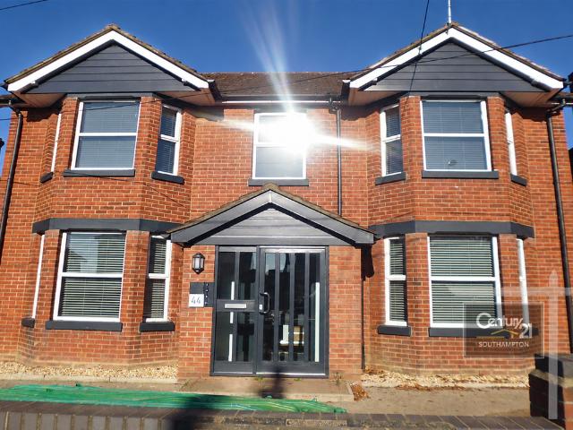 |Ref: R152034|, Leigh Road, Eastleigh SO50, 1 bed flat to rent, £925 pcm | PrimeLocation
