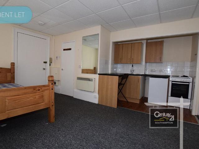 |Ref: R152165|, Westwood Road, Southampton SO17, Studio to rent, £725 pcm | PrimeLocation