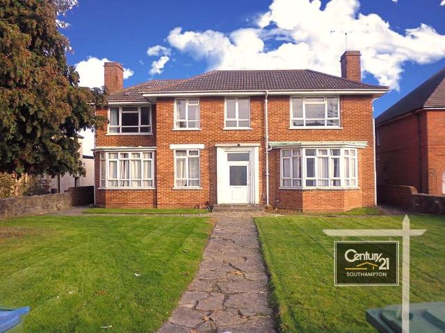 |Ref: R152314|, Portswood Road, Southampton SO17, 3 bed flat to rent, £1,495 pcm | PrimeLocation