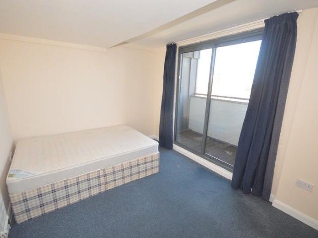 |Ref: R152469|, Mede House, Salisbury Street, Southampton SO15, 1 bed flat to rent, £895 pcm | PrimeLocation