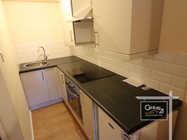 |Ref: R153642|, Portswood Road, Southampton SO17, Studio to rent, £700 pcm | PrimeLocation