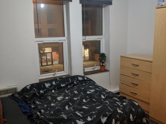 |Ref: R153761|, Commercial Road, Southampton, SO15 1GF Century 21 United Kingdom