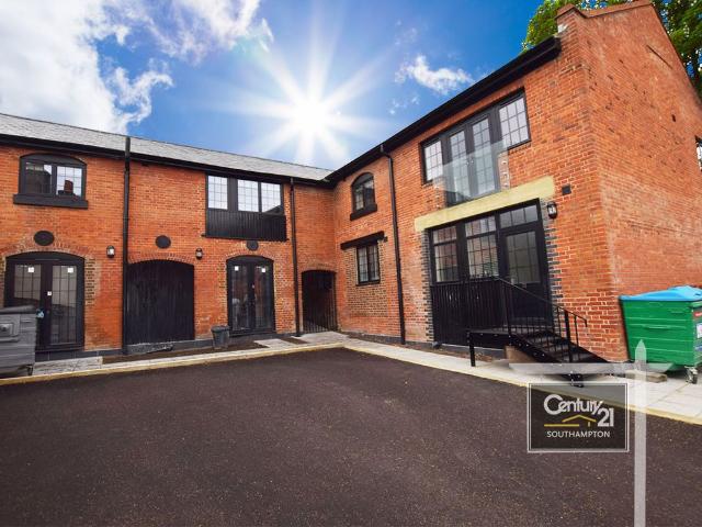 |Ref: R169521|, Rockstone Lane, Southampton SO14, 1 bed flat to rent, £850 pcm | PrimeLocation