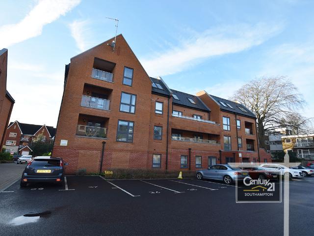 |Ref: R172958|, Moore Close, Southampton, SO15 2RS Century 21 United Kingdom