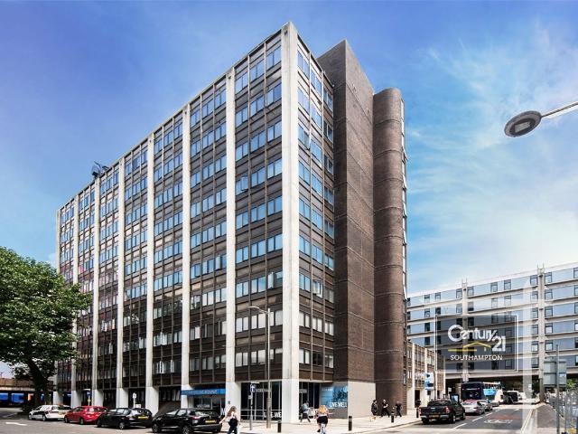 |Ref: R194315|, Enterprise House, Isambard Brunel Road, Portsmouth, PO1 2RW Century 21 United Kingdom