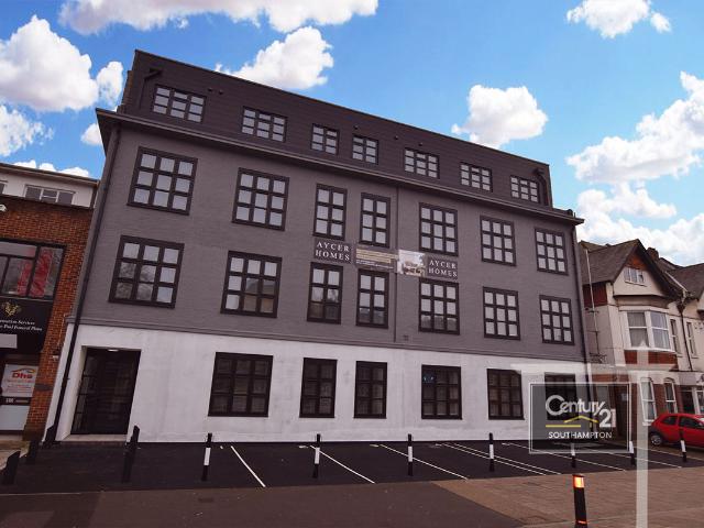 |Ref: R209477|, Chiltern House, College Place, Southampton, SO15 2UB Century 21 United Kingdom