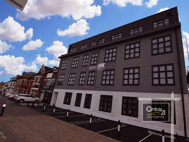 |Ref: R209476|, Chiltern House, College Place, Southampton SO15, 1 bed flat to rent, £1,100 pcm | PrimeLocation