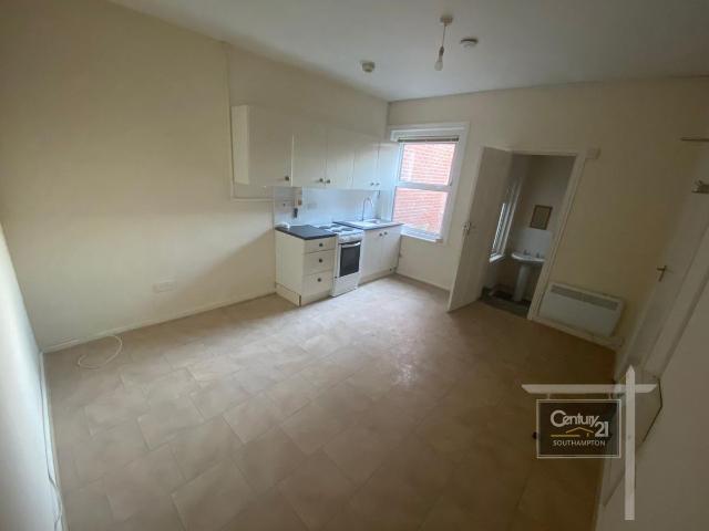 |Ref:R214893|, Shirley Road, Southampton SO15, Studio to rent, £675 pcm | PrimeLocation
