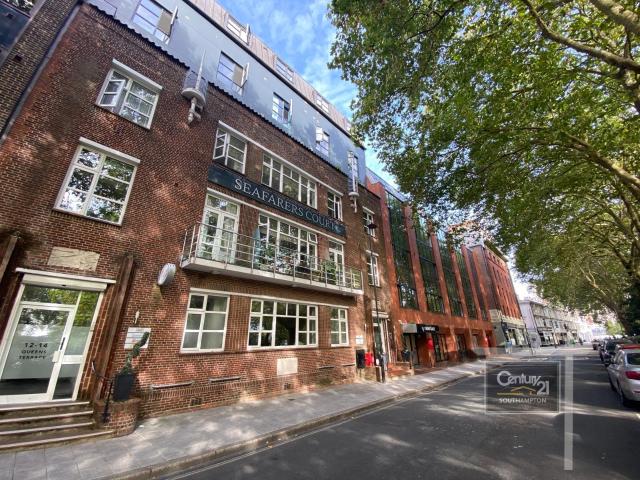 |Ref: R214827|, Seafarers Court, Queens Terrace, Southampton, SO14 3SG Century 21 United Kingdom