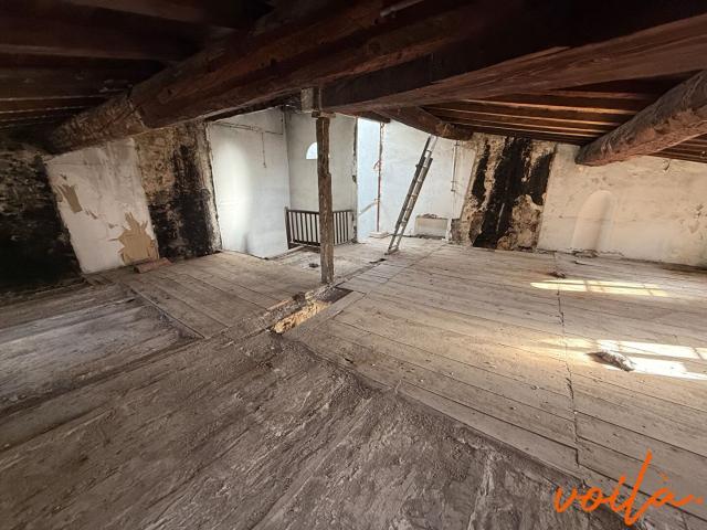 Ref: 'Rent 01'Carcassonne Bastide Immeuble de 220m2 4. 220m² Carcassonne