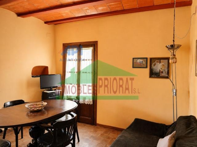 Ref. U 757. EN VENTA EN LA VILELLA BAIXA CASA PAIRAL DE 840 M2