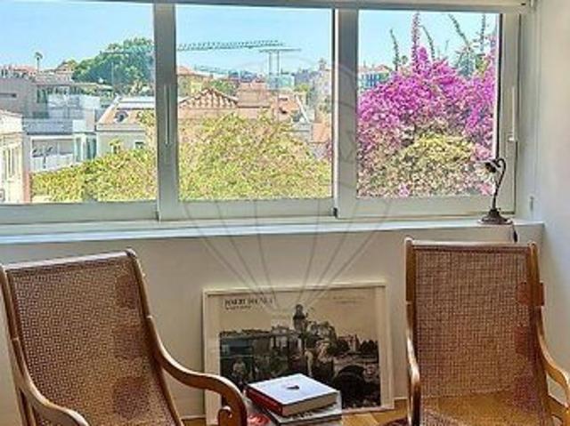 APARTAMENTO T2 Duplex GARAGEM CENTRO DE LISBOA ENTRE o PRÍNC. 140m² São josé