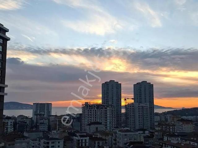 Referans Towers Kiralık 1+1 Balkonlu,deniz Manzaralı Daire