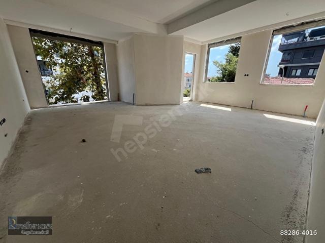 REFERANS ALTINTEPE GALİPBEY CADDESİNDE ÖN KÖŞE GENİŞ 2+1
