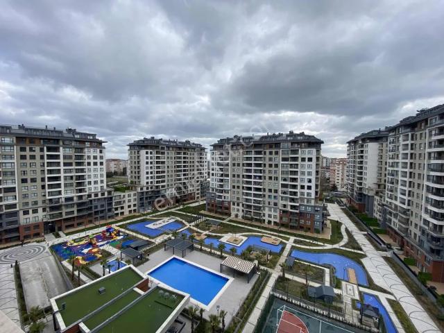Referans Beylikdüzü Kiralık Sıfır 2+1 77 M2 Peyzaj Cephe