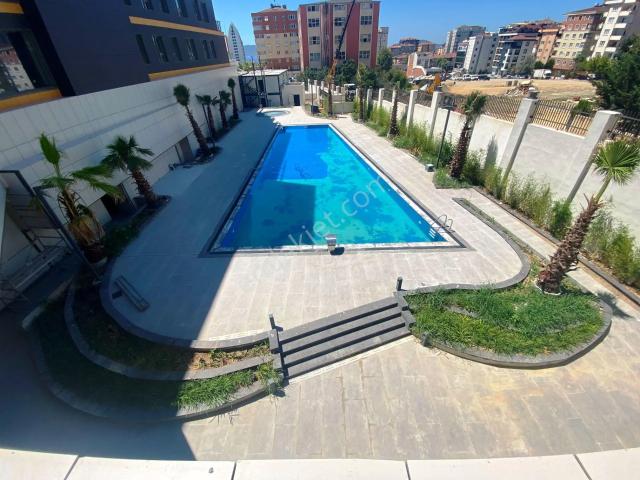 Referans Loca 1 Kartal'da Ankastreli Yüksek Kat Kiralık 2+1