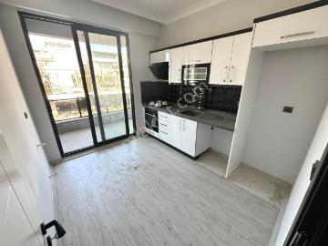 Referans'tan Altınkum'da Ön Cephe Ebeveyn Banyolu Yeni Bina 2+1 Daire