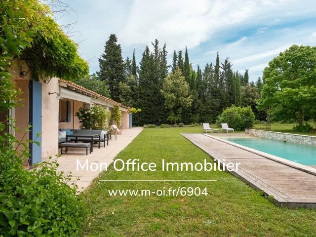 Référence: 6904 DVI. Maison 5 pièces dont 2 suites parent. 190m² Aix en Provence