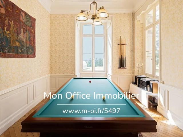 Référence: 6928 MDI. Un domaine d’exception déjà opératio. 1389m² Chazemais
