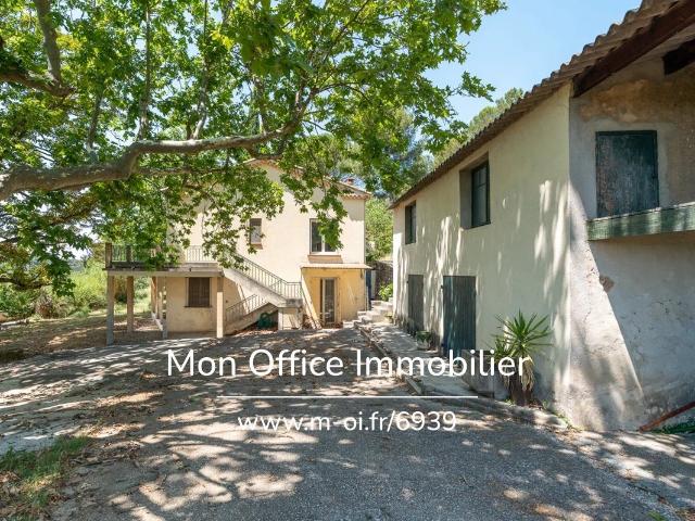 Référence: 6939 PAN Maison 7 pièces de 231 m² sur un terr. 231m² Luynes