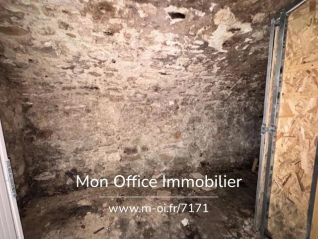 Référence: 7171 ETH Exclusivité Cave 20m2 Centre ville historique Place des Cardeurs Aix en Provence