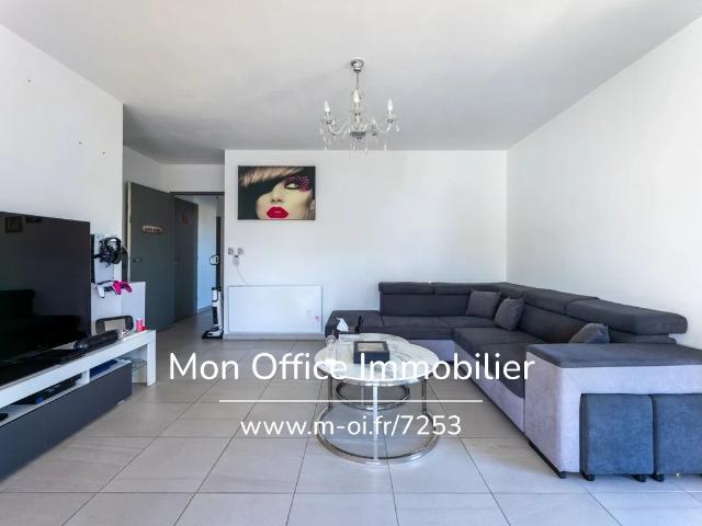 Référence: 7253 MCO Dernier étage Appartement 3 pièces te. 69m² Marseille 13ème