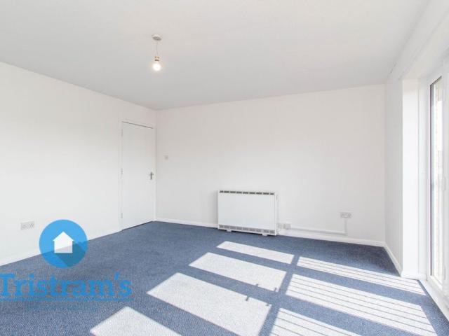 References Pending 2 bed Apartment