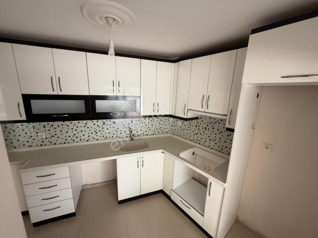 Refet Bele Mahallesi'nde Bahçe Katı 2+1kiralık Daire
