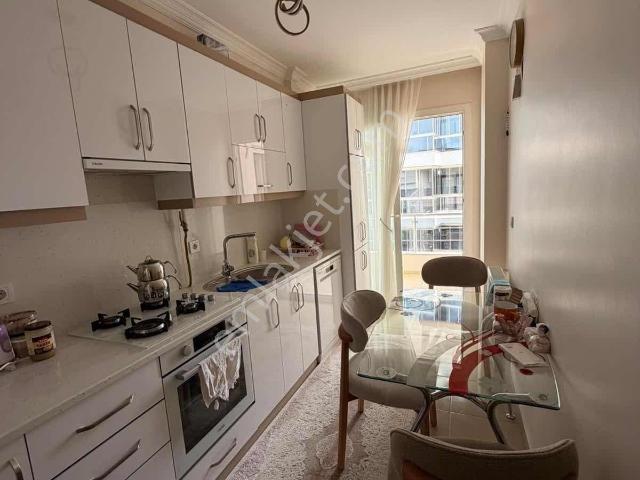 Refet Bele'de Satılık Geniş 3+1 Otoparklı Daire