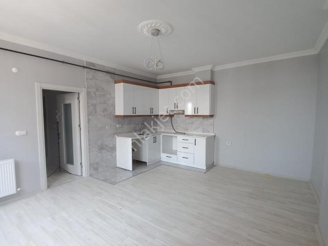 Refik Şevket İnce Mahallesi Kiralık 2+1 Daire