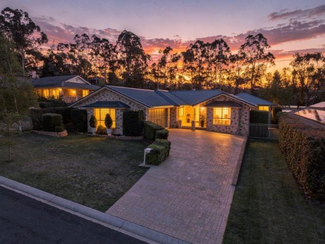 Refined North Hill family estate