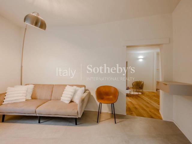 Refined apartment in the heart of Arona