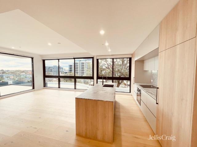 Refined Bayside Living in a Brand New Hampton East Apartment