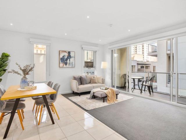Refined City Living with Space, Sophistication & Style