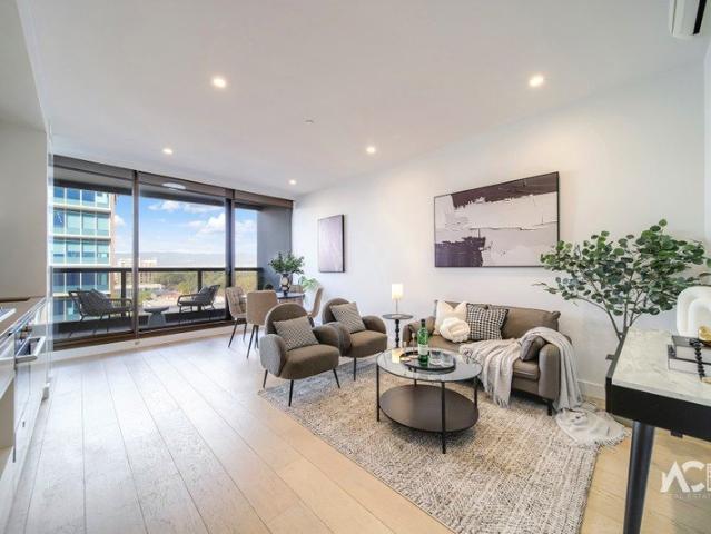 Refined City Living with Parkland Views and Carpark