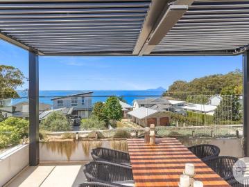 Salamander Bay, Port Stephens - Lift