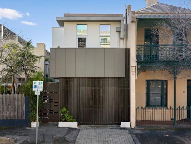 Refined Contemporary Carlton Living