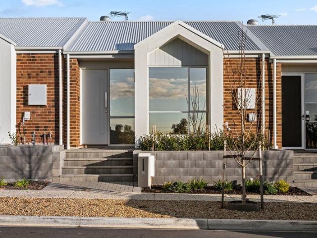 Refined Contemporary Living with Reserve Side Appeal