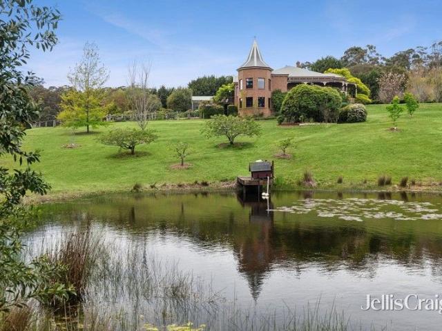 A life less compromised at the foot of Mount Buninyong