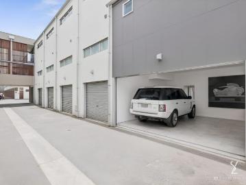 Refined Executive Townhouse | Fully Furnished | Parklands Precinct
