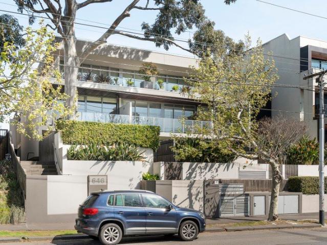Refined easy living on Hawksburn's cusp